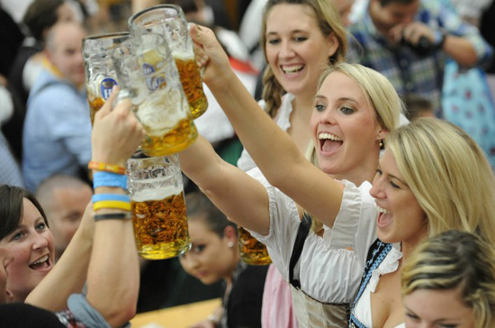 制度：欧洲最享受 亚洲最勤奋AG真人网盘点各国带薪休假(图2)